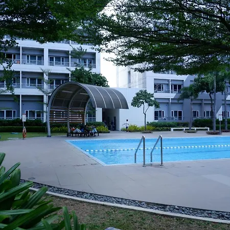Zen Staycation With City And Sunset View Near Airport And Mckinley